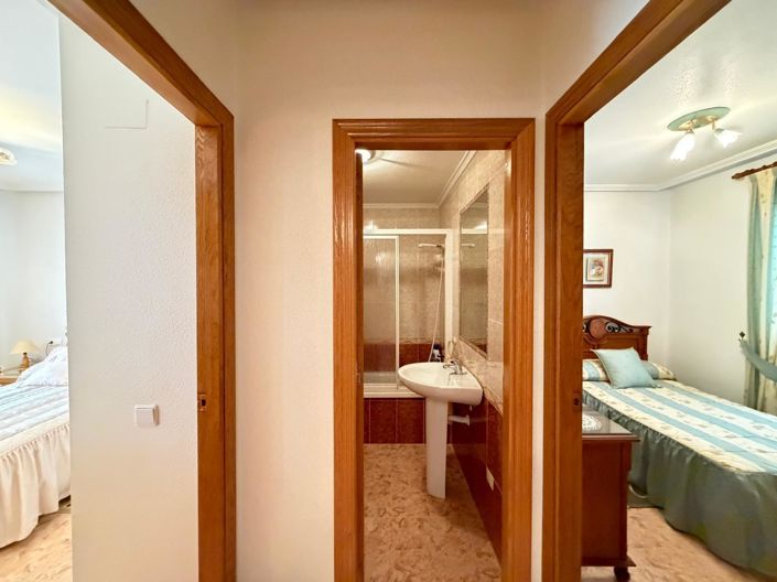 Image No.31-3 Bed House for sale