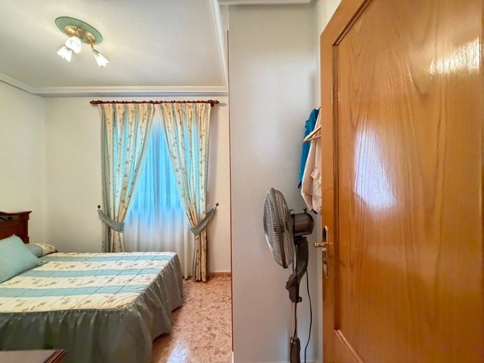 Image No.35-3 Bed House for sale
