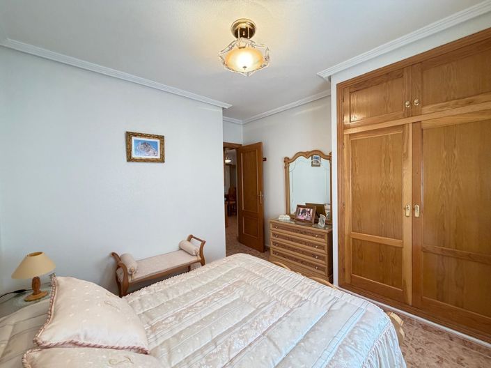 Image No.47-3 Bed House for sale