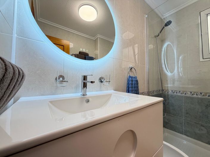 Image No.19-2 Bed Apartment for sale