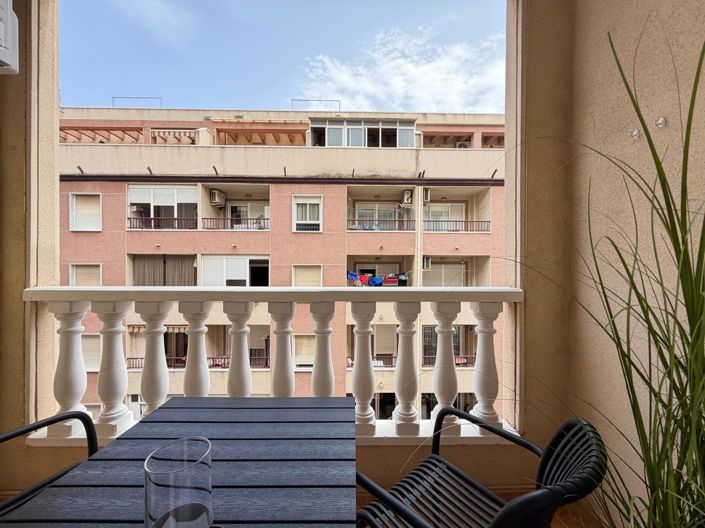 Image No.40-2 Bed Apartment for sale