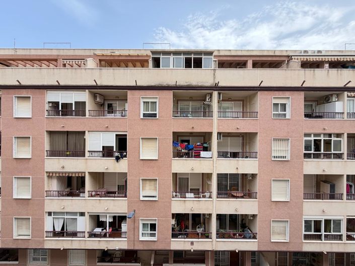 Image No.44-2 Bed Apartment for sale