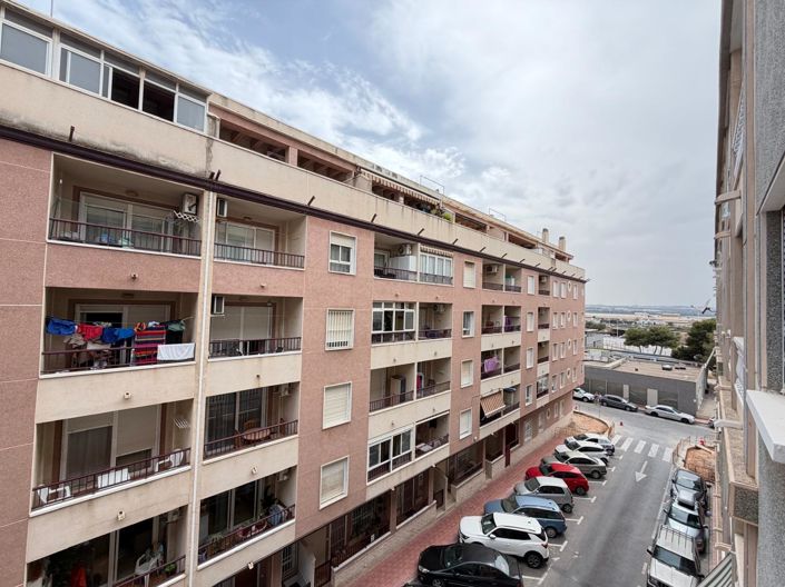 Image No.45-2 Bed Apartment for sale