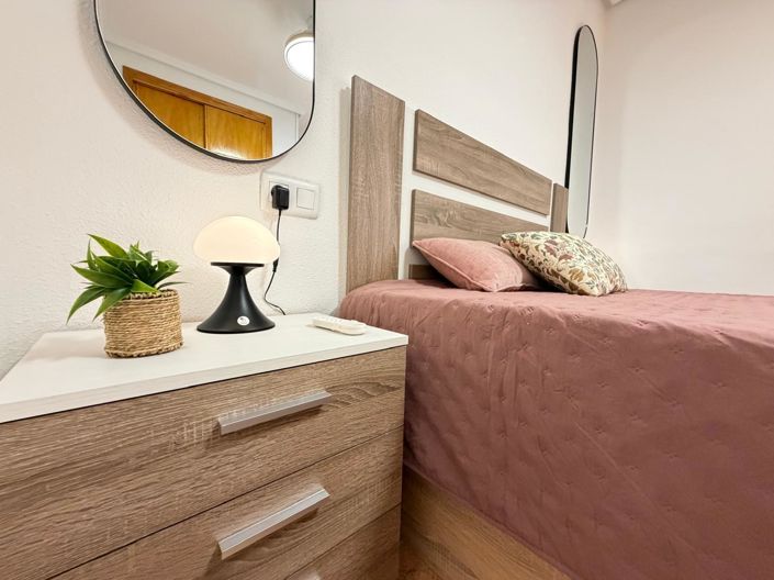 Image No.50-2 Bed Apartment for sale