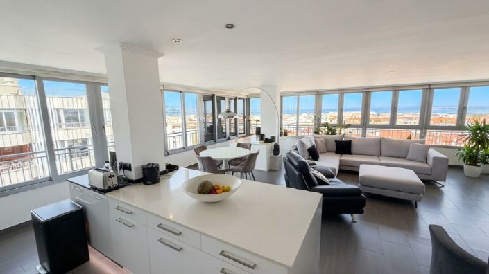 Image No.15-2 Bed Property for sale