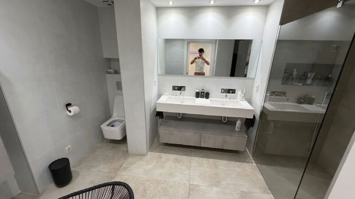 Image No.32-2 Bed Property for sale