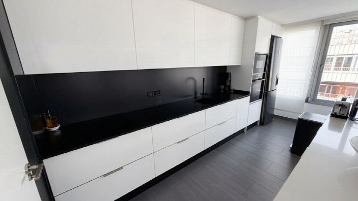Image No.8-2 Bed Property for sale