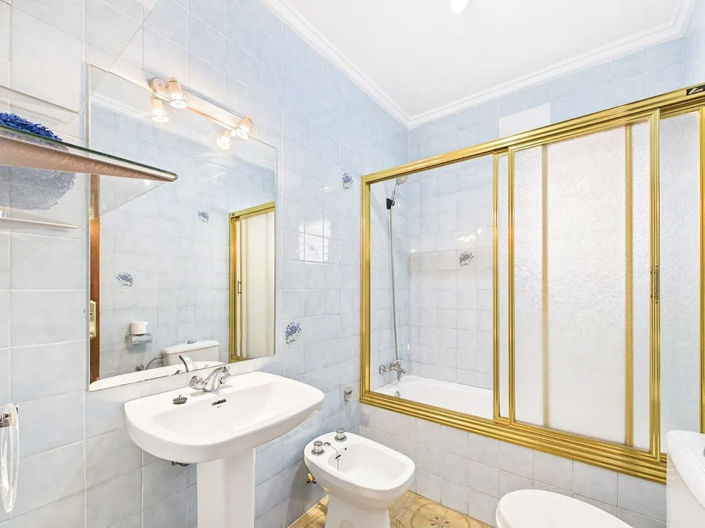 Image No.14-3 Bed House for sale