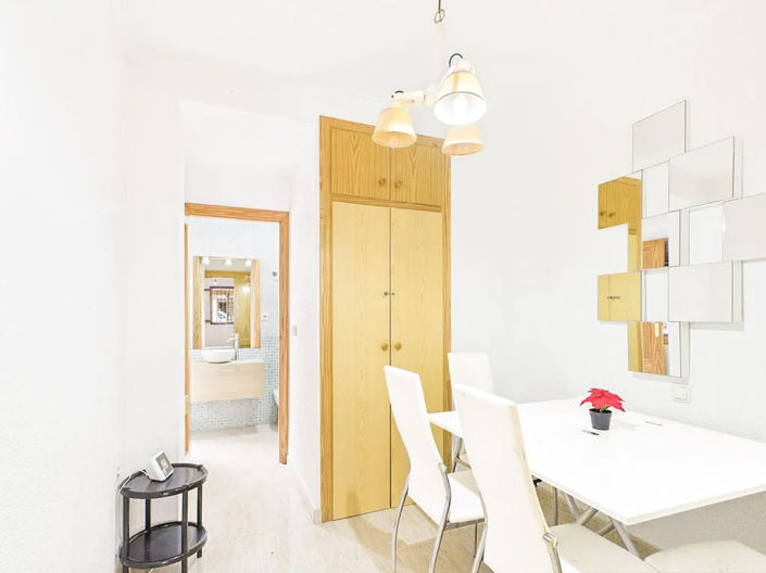 Image No.9-3 Bed House for sale
