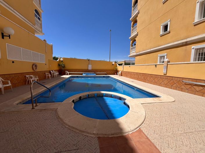 Image No.24-2 Bed Apartment for sale
