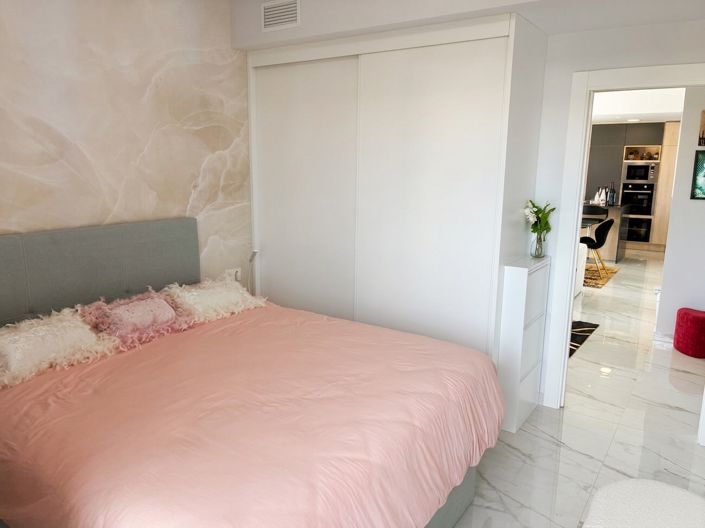 Image No.17-3 Bed Property for sale