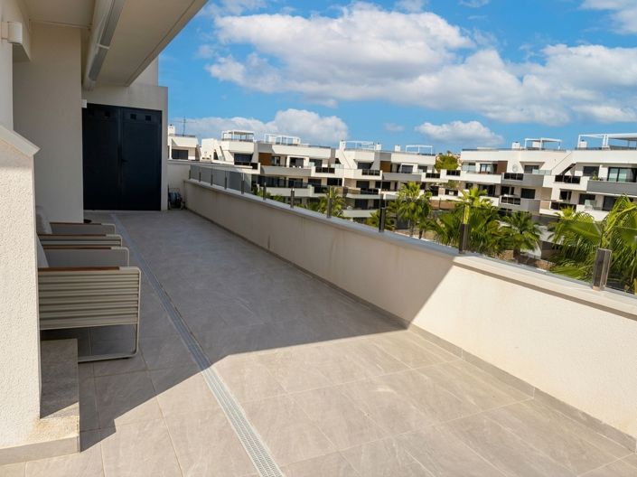 Image No.23-3 Bed Property for sale