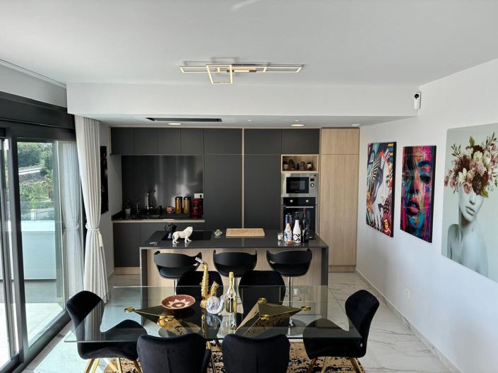 Image No.31-3 Bed Property for sale
