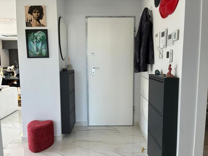 Image No.37-3 Bed Property for sale