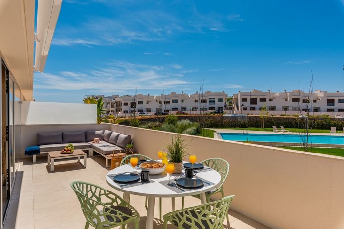 Image No.2-3 Bed Property for sale
