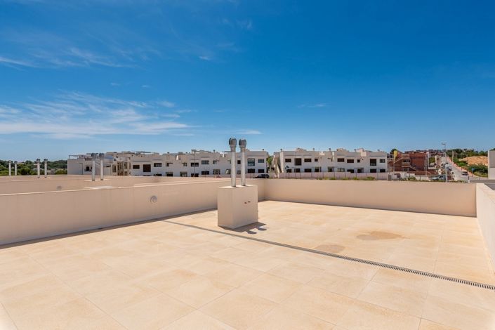 Image No.26-3 Bed Property for sale