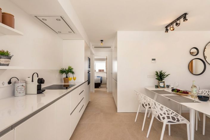 Image No.5-3 Bed Property for sale