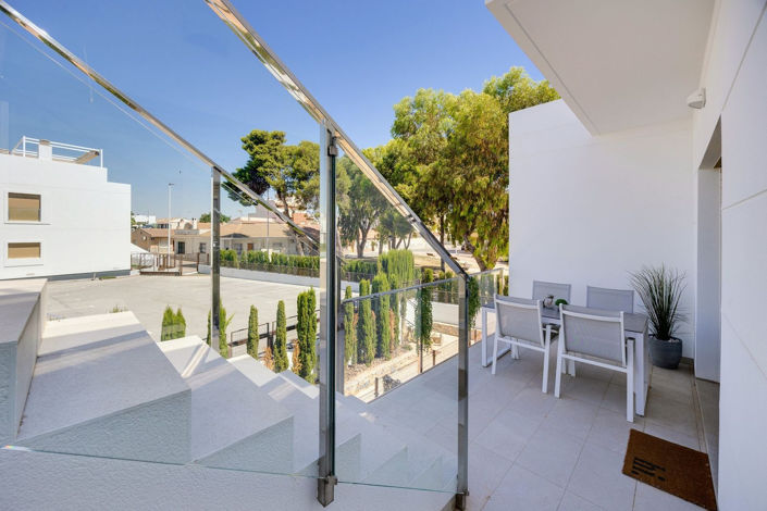 Image No.34-2 Bed Apartment for sale