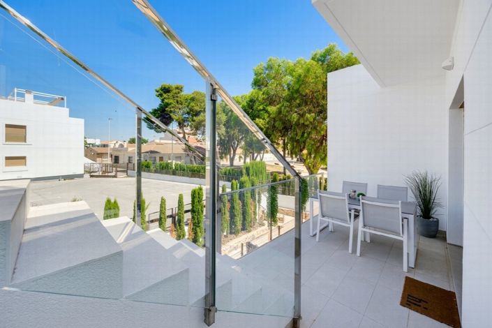 Image No.34-2 Bed Apartment for sale