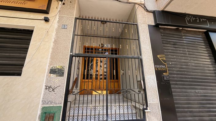 Image No.36-1 Bed House for sale