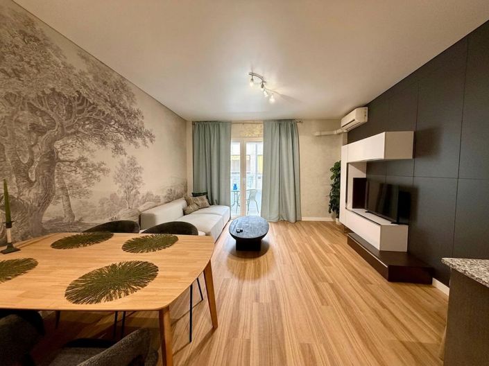 Image No.7-1 Bed House for sale