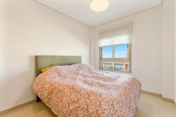 Image No.13-2 Bed Apartment for sale