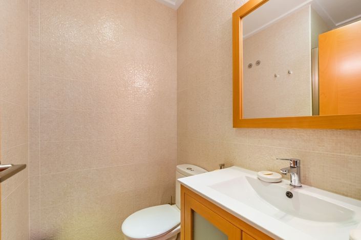 Image No.17-2 Bed Apartment for sale