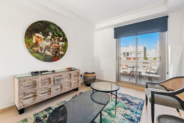 Image No.9-2 Bed Apartment for sale