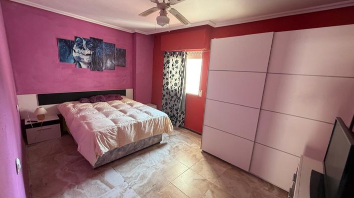 Image No.11-2 Bed House for sale