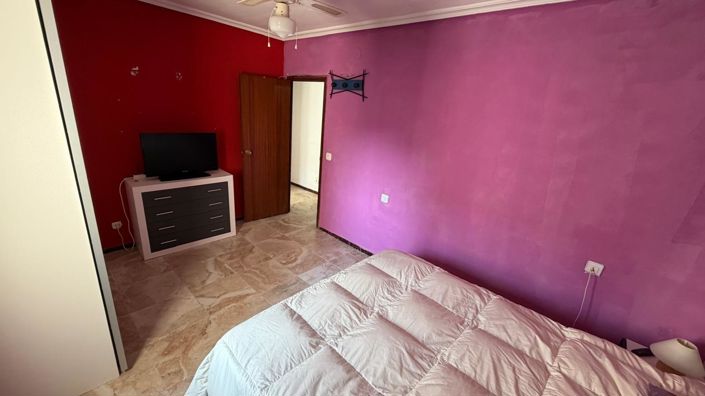 Image No.13-2 Bed House for sale