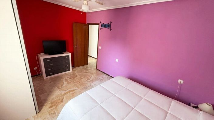 Image No.13-2 Bed Property for sale