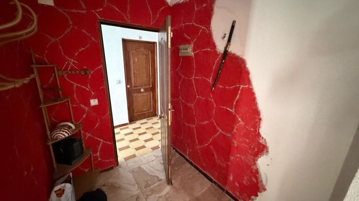 Image No.27-2 Bed House for sale