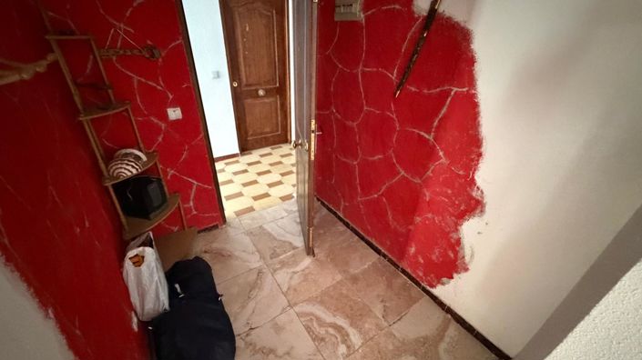 Image No.28-2 Bed House for sale
