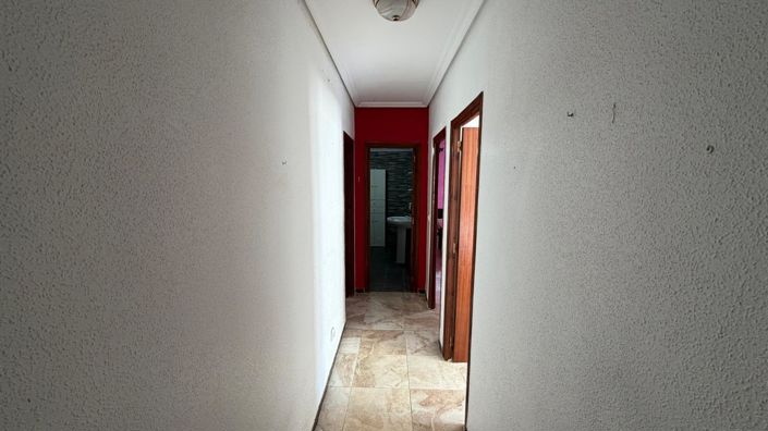 Image No.31-2 Bed House for sale