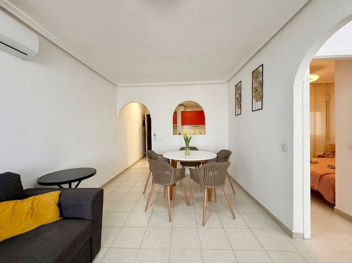 Image No.10-2 Bed House for sale