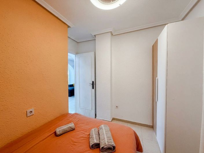 Image No.18-2 Bed House for sale