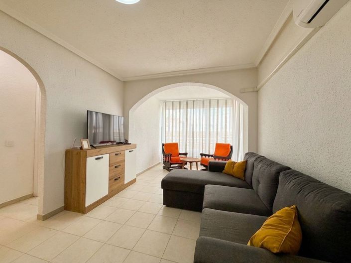 Image No.7-2 Bed House for sale