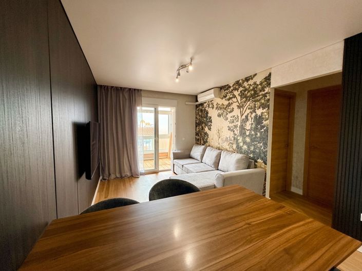 Image No.8-2 Bed House for sale