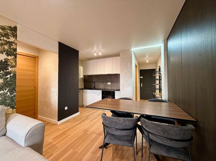 Image No.9-2 Bed House for sale