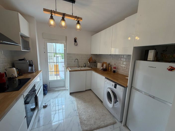 Image No.23-3 Bed Bungalow for sale