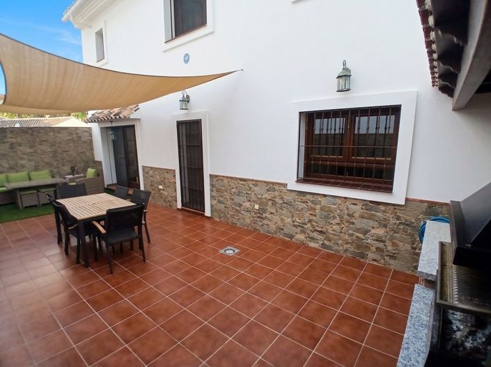 Image No.29-Villa de 4 chambres à vendre à Fuengirola