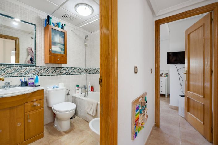 Image No.18-3 Bed Villa for sale