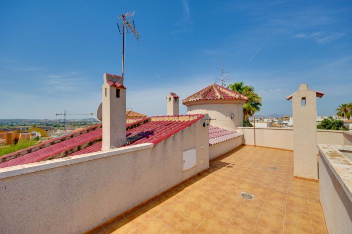 Image No.32-3 Bed Villa for sale