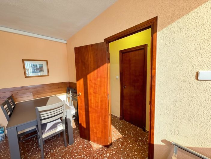 Image No.20-4 Bed Apartment for sale