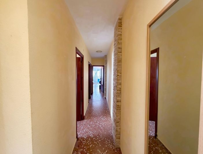Image No.3-4 Bed Apartment for sale
