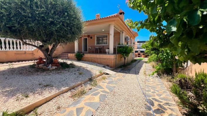 Image No.2-3 Bed Property for sale