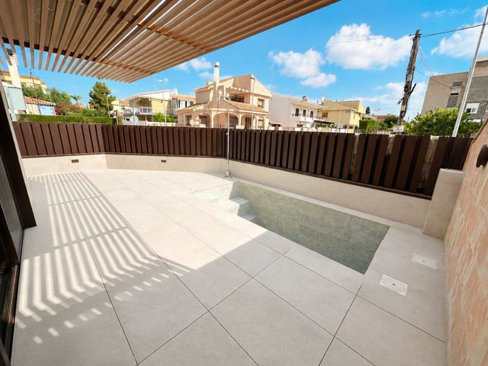 Image No.15-3 Bed Villa for sale
