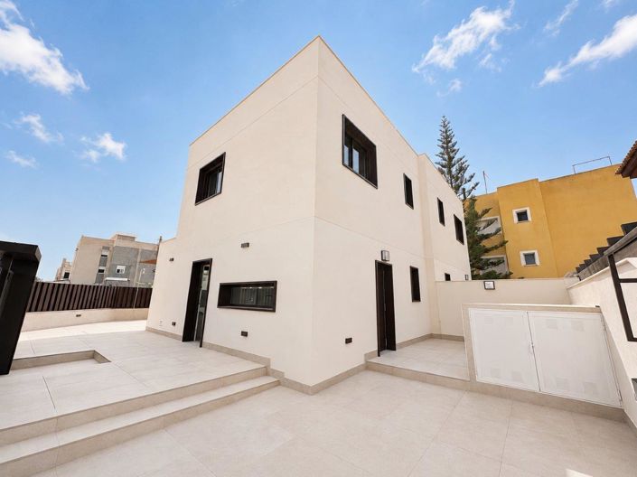 Image No.23-3 Bed Villa for sale