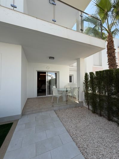 Image No.9-3 Bed House for sale