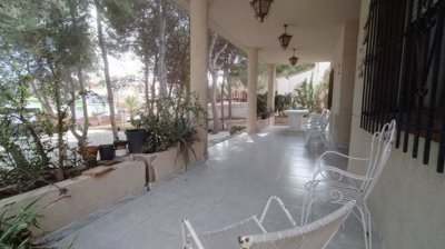 3-3